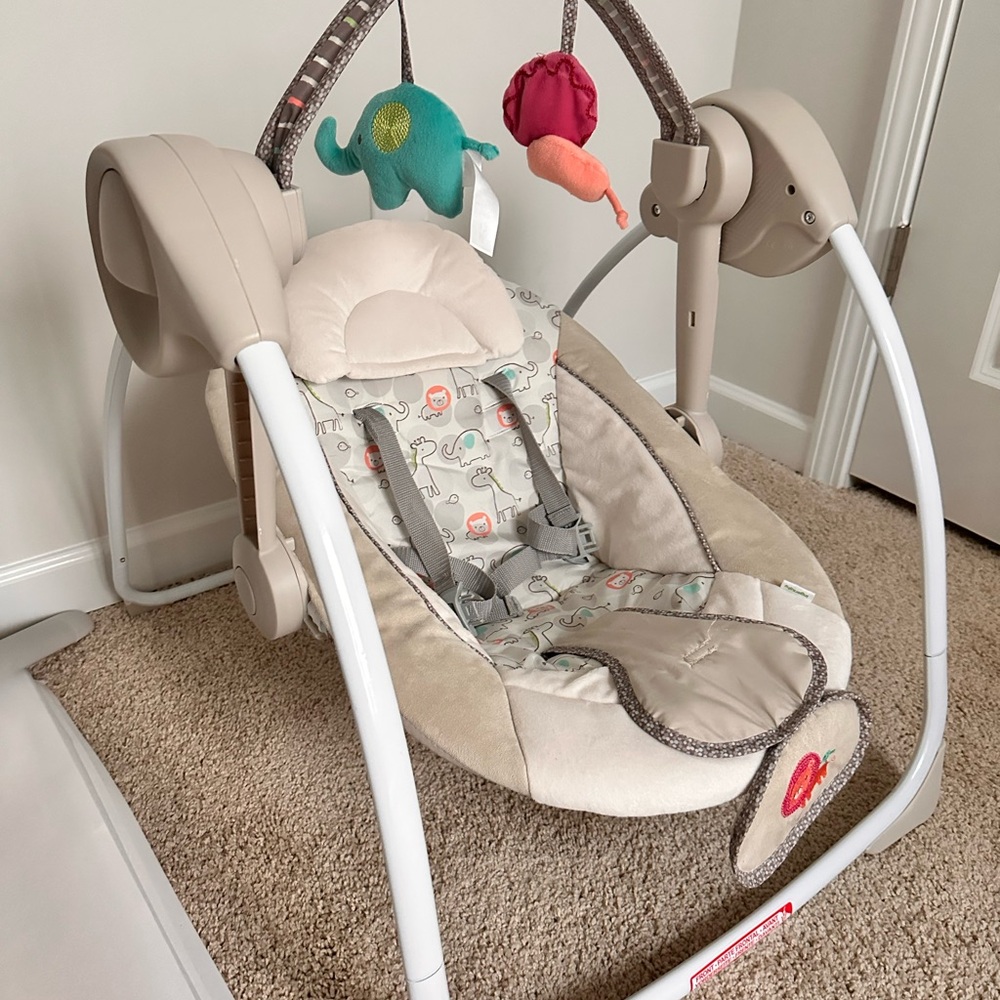 🎵 Ingenuity Soothe ’n Delight Baby Swing – Like New! 🎵